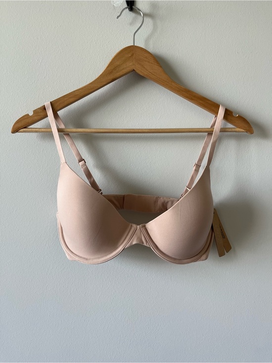 SKIMS Other - SKIMS Fits Everybody Scoop Plunge Bra 34D NWT Mica Color